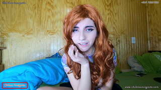 Vajza merr ngacmuar në frontin e ekranit