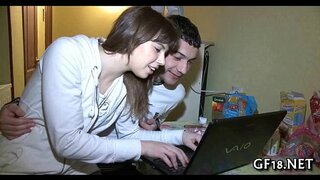 شیرین-به دنبال زیبایی نونوجوان طول می کشد سخت 10-کوبنده