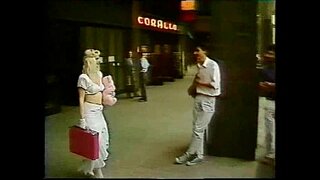 ���લોના સ્ટેલર સિસિઓલીના-મસ્કોલો રોસો (વિડીયોક્લિપ)