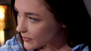 Lesbea Alja Stark facesitting in romantičen seks z češka babe v petah Lesbea Alja Stark facesitting in romantičen seks z češka babe v petah